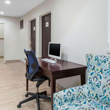 Quality Inn Coraopolis Exterior foto